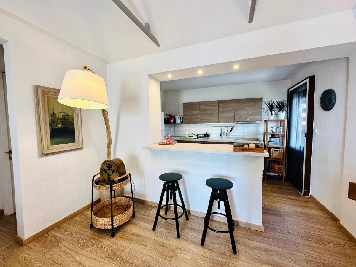 Anastasias Cottage Néa Irákleia Eksteriør billede